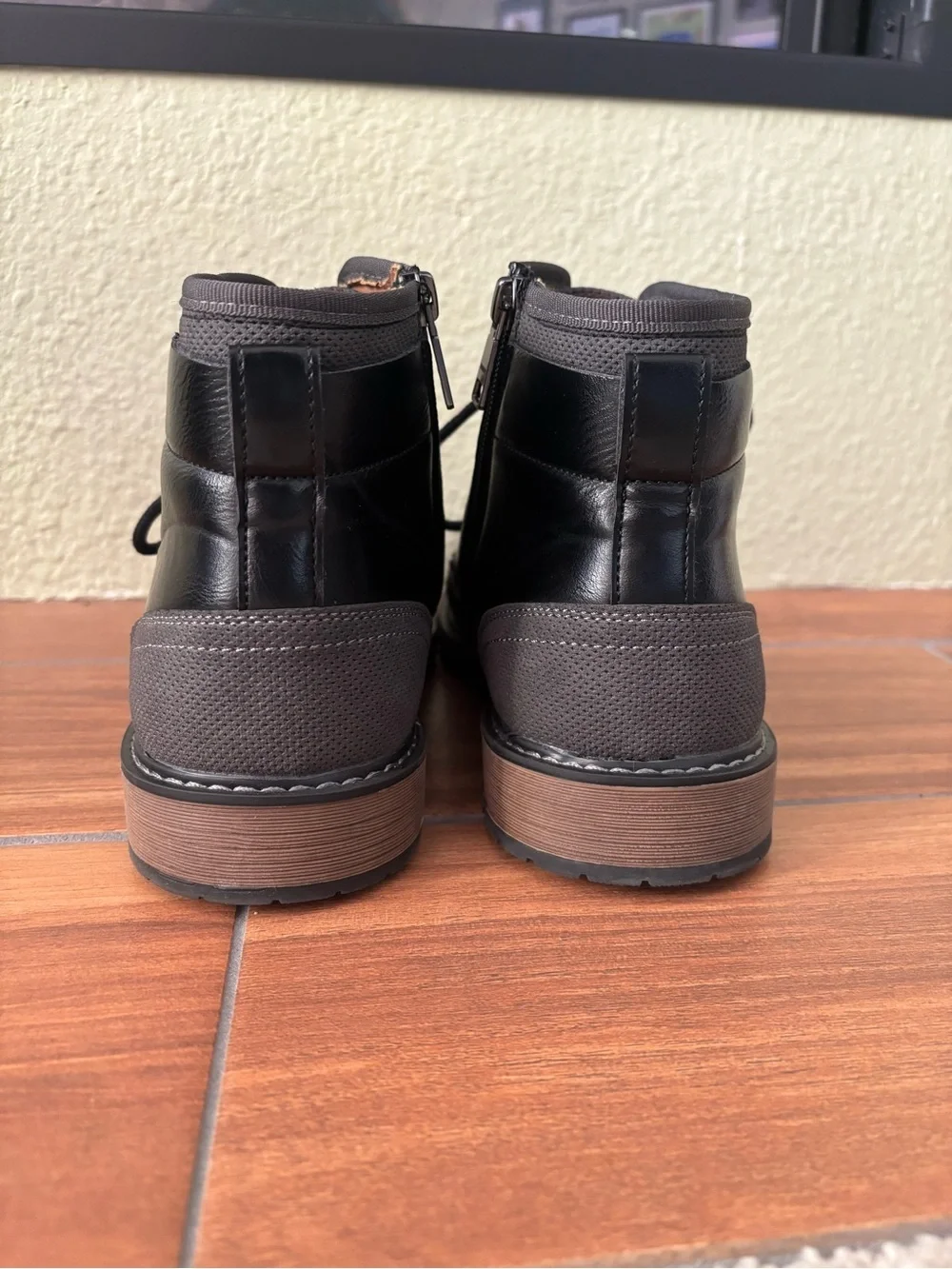 Madden Taskorn Combat Boot in Black Leather Size:  8.5